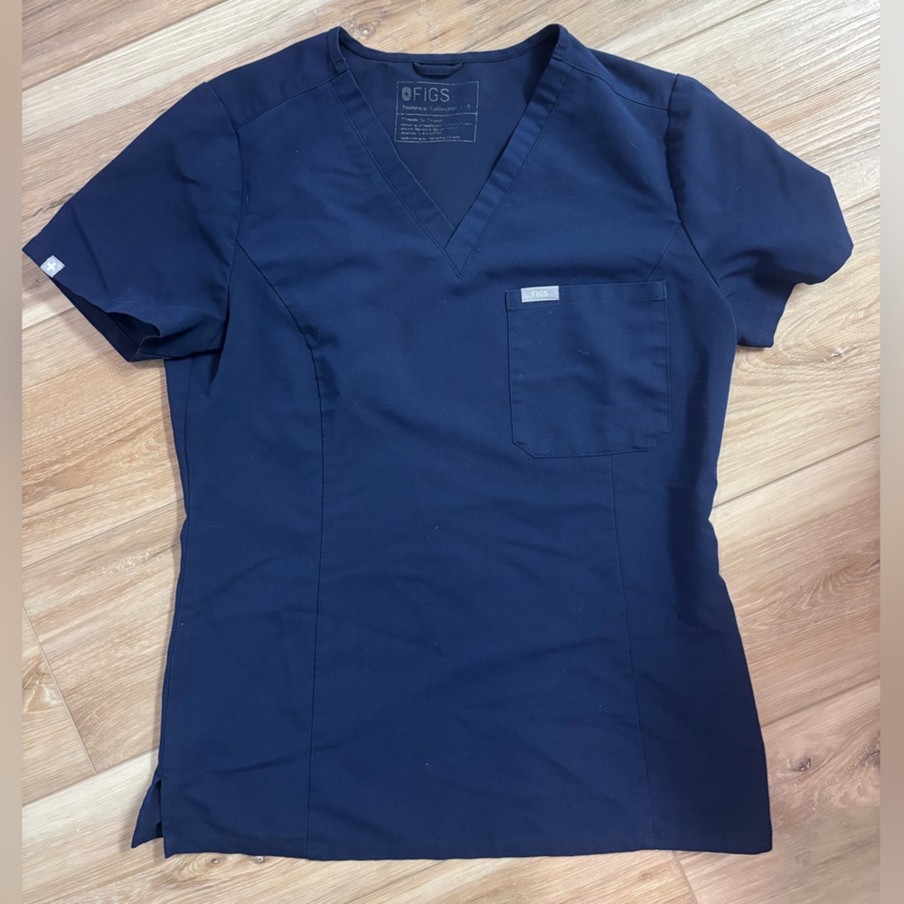 Navy Blue Catarina One Pocket Scrub Top